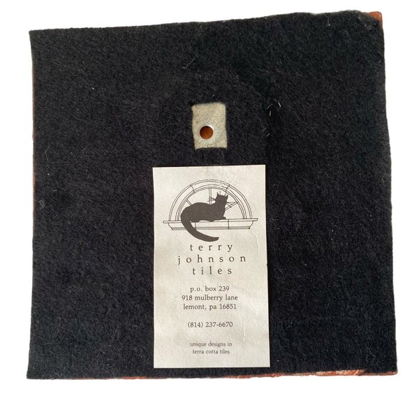 Terry Johnson signed tile Cat in Toilet terra cotta trivet bathroom humor 6.25" - Picture 2 of 3